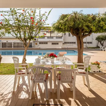 #022 Lovely&cozy Beach Flat Parking,spacious Pool *