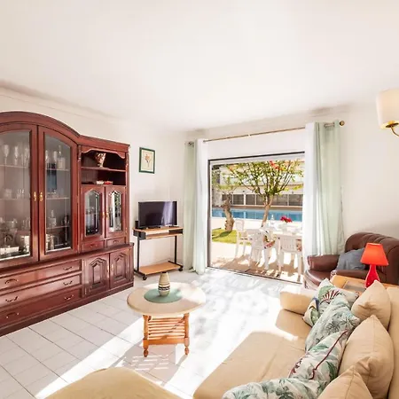 #022 Lovely&cozy Beach Flat Parking,spacious Pool * Αλμπουφέιρα