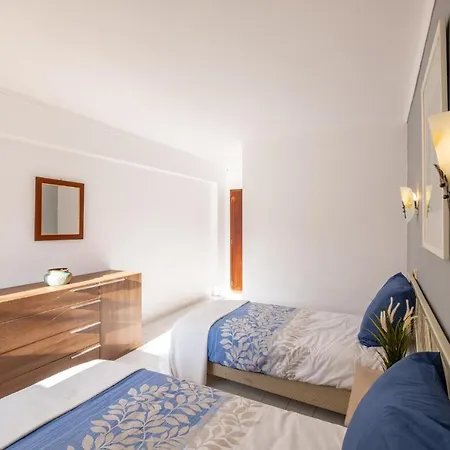 #022 Lovely&cozy Beach Flat Parking,spacious Pool *